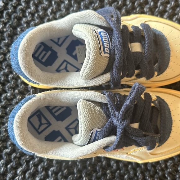 Puma - Picture 4 of 4